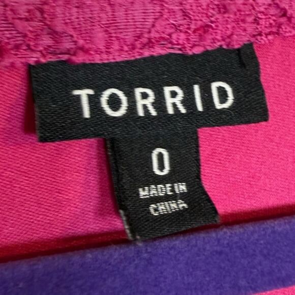 Torrid Pink Lace knee length short sleeve dress with pockets Size 0 or Large - Picture 9 of 10